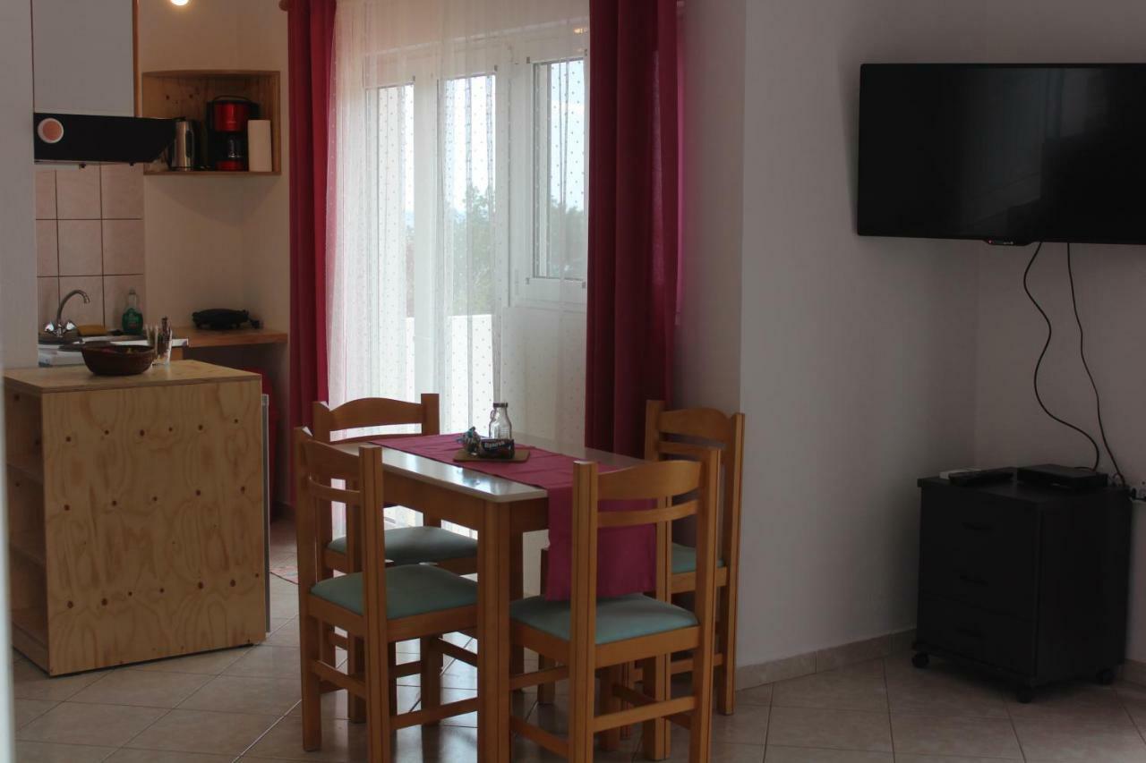 Aaron Studios Apartments Agia Fotia  Ngoại thất bức ảnh